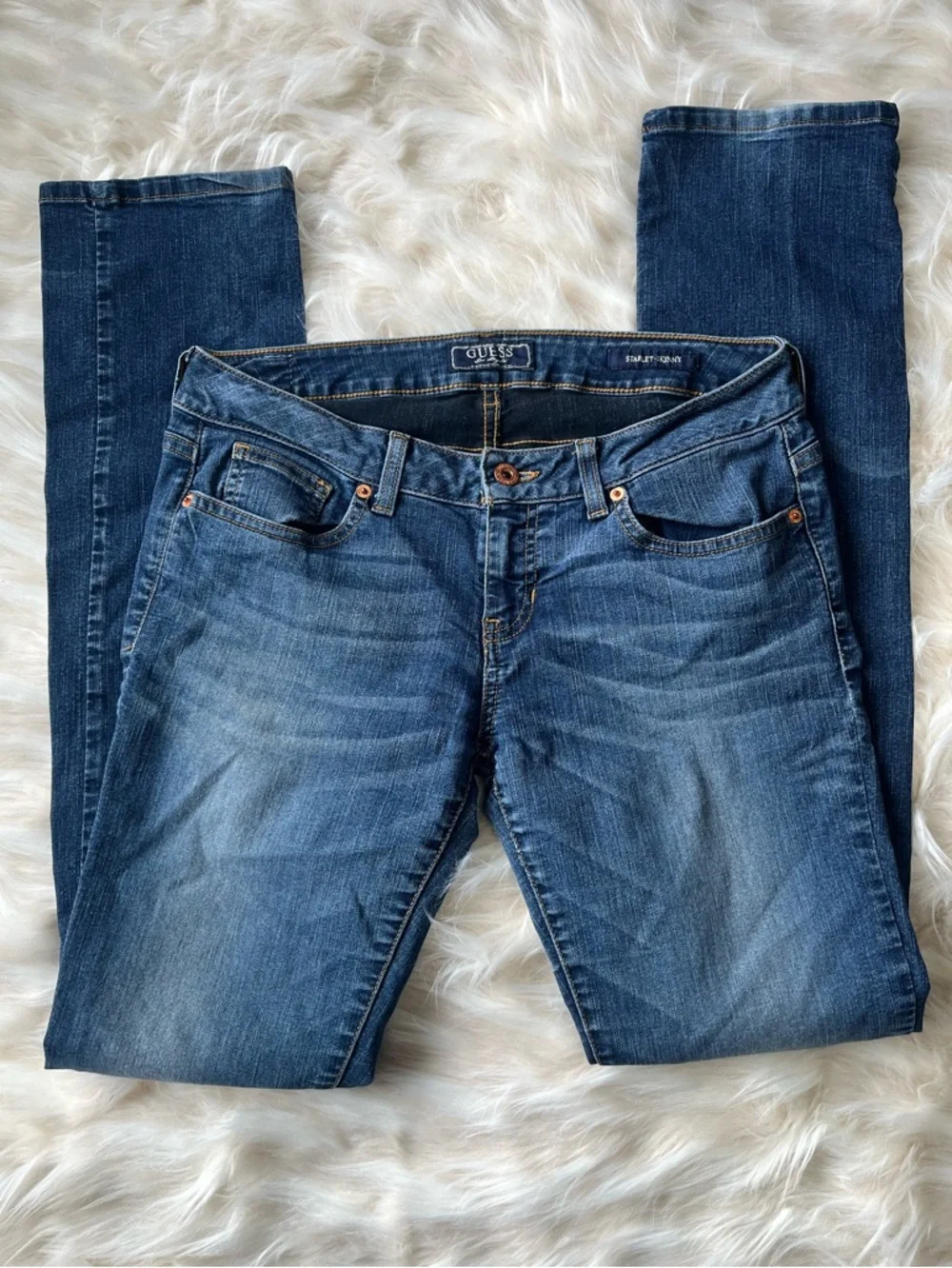Guess Starlet Skinny Jeans Women's 29x33 Mid Rise Skinny Medium Wash - Picture 2 of 5